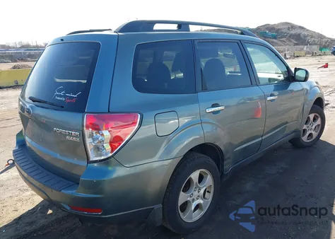 2010 Subaru Forester 2.5X Premium from USA, damaged, VIN JF2SH6CC5AH736186
